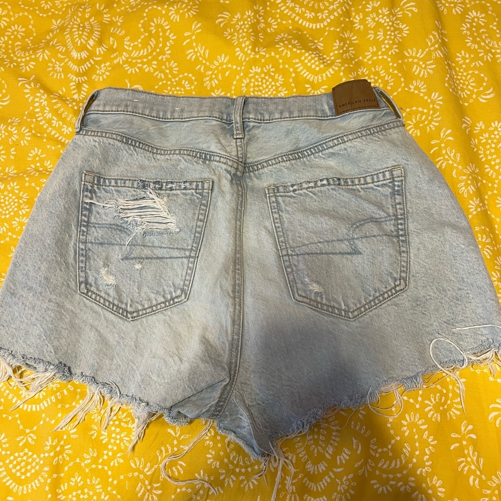 American eagle 90s boyfriend shorts